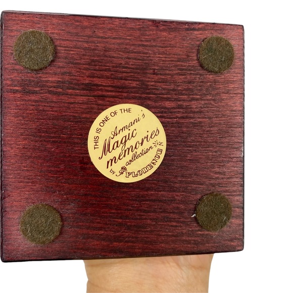 GIUSEPPE ARMANI BE GOOD CHICKS "Be Good Chicks" Figurine Florence Italy - Picture 9 of 10